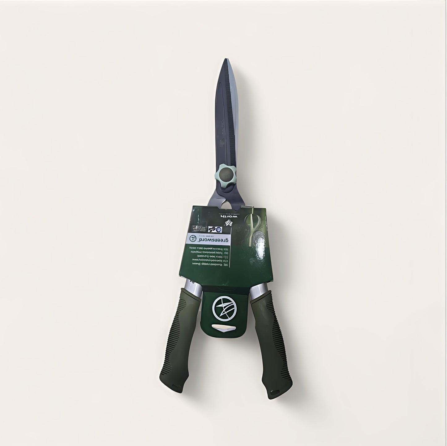 مقص تقليم الأشجار