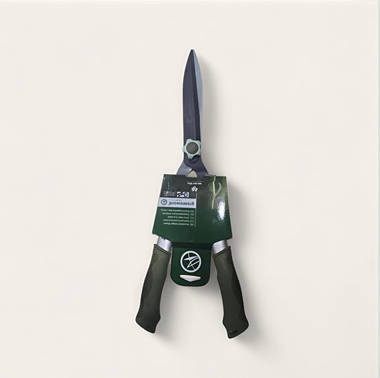 مقص تقليم الأشجار