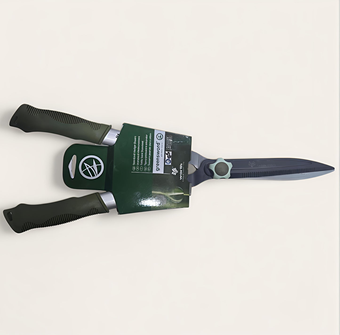 مقص تقليم الأشجار